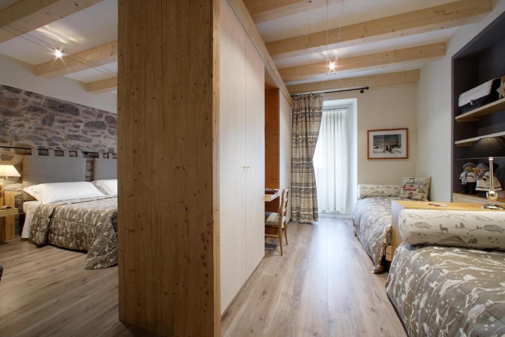 Hotel Savoia Dal 1924 San Martino Di Castrozza Oda fotoğraf